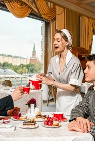 Московское чаепитие с заблудшими