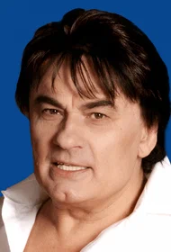 Александр Серов