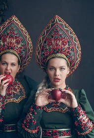 Версия народная