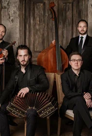 Solo Tango Orquesta представляет…