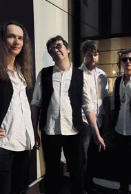 Stone Shades: Rolling Stone Party