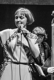 XXI Greets Jazz